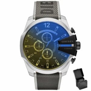 Moška ura Diesel Mega Chief DZ4523 z večbarvno številčnico, kronografi in sivim najlonskim paščkom